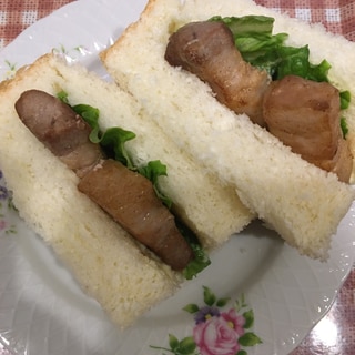 豚バラ肉のサンドイッチ